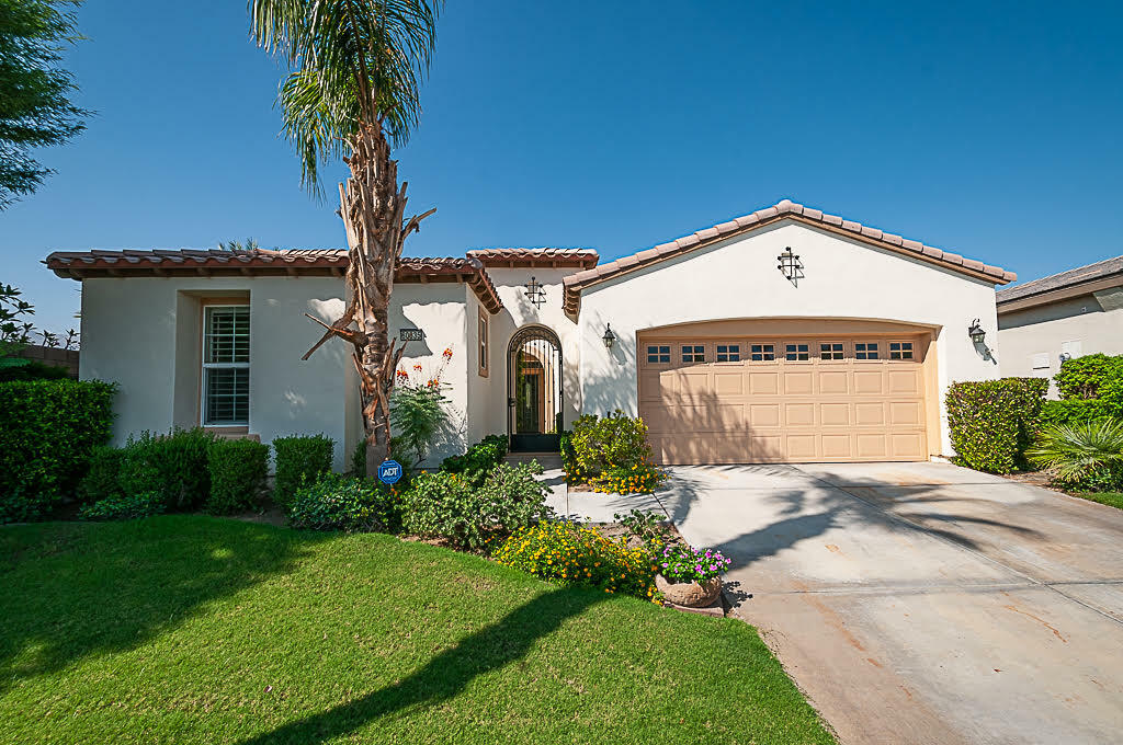 Property Photo:  60835 Living Stone Drive  CA 92253 