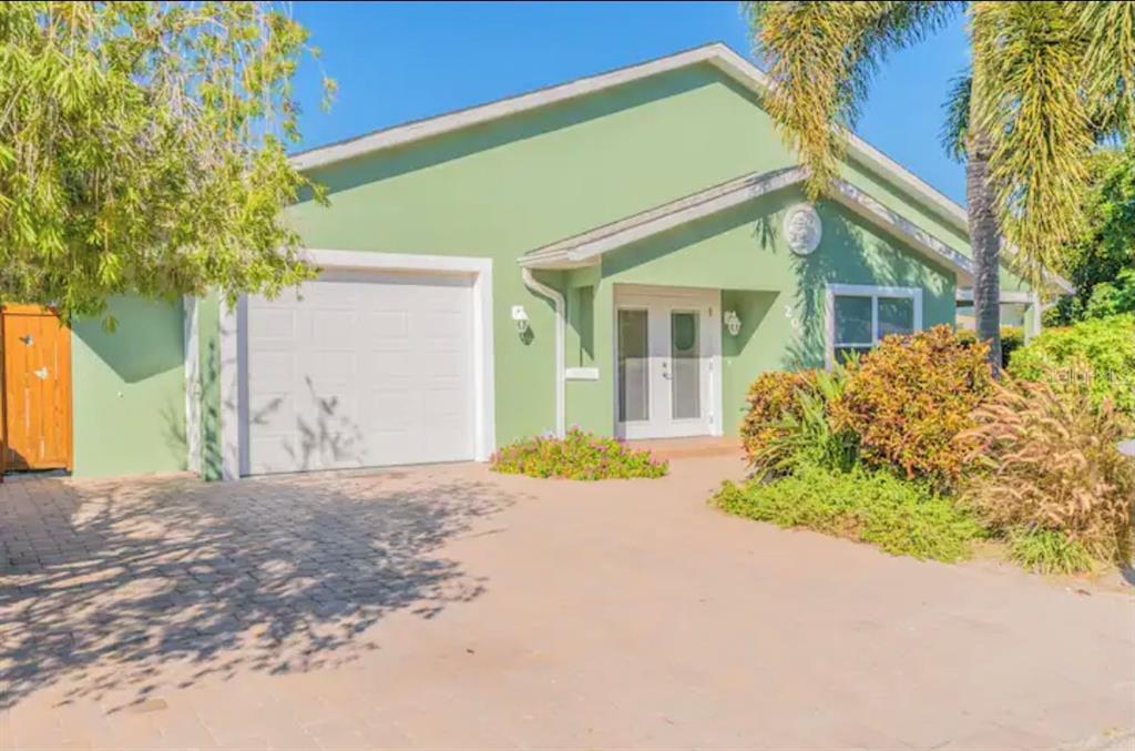 Property Photo: 204 55th Street FL 34217
