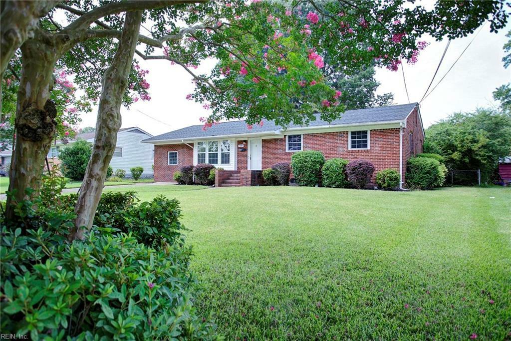 Property Photo:  507 Brentwood Drive  VA 23601 