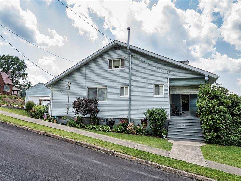 Property Photo:  1101 Wayne Avenue  PA 16117 