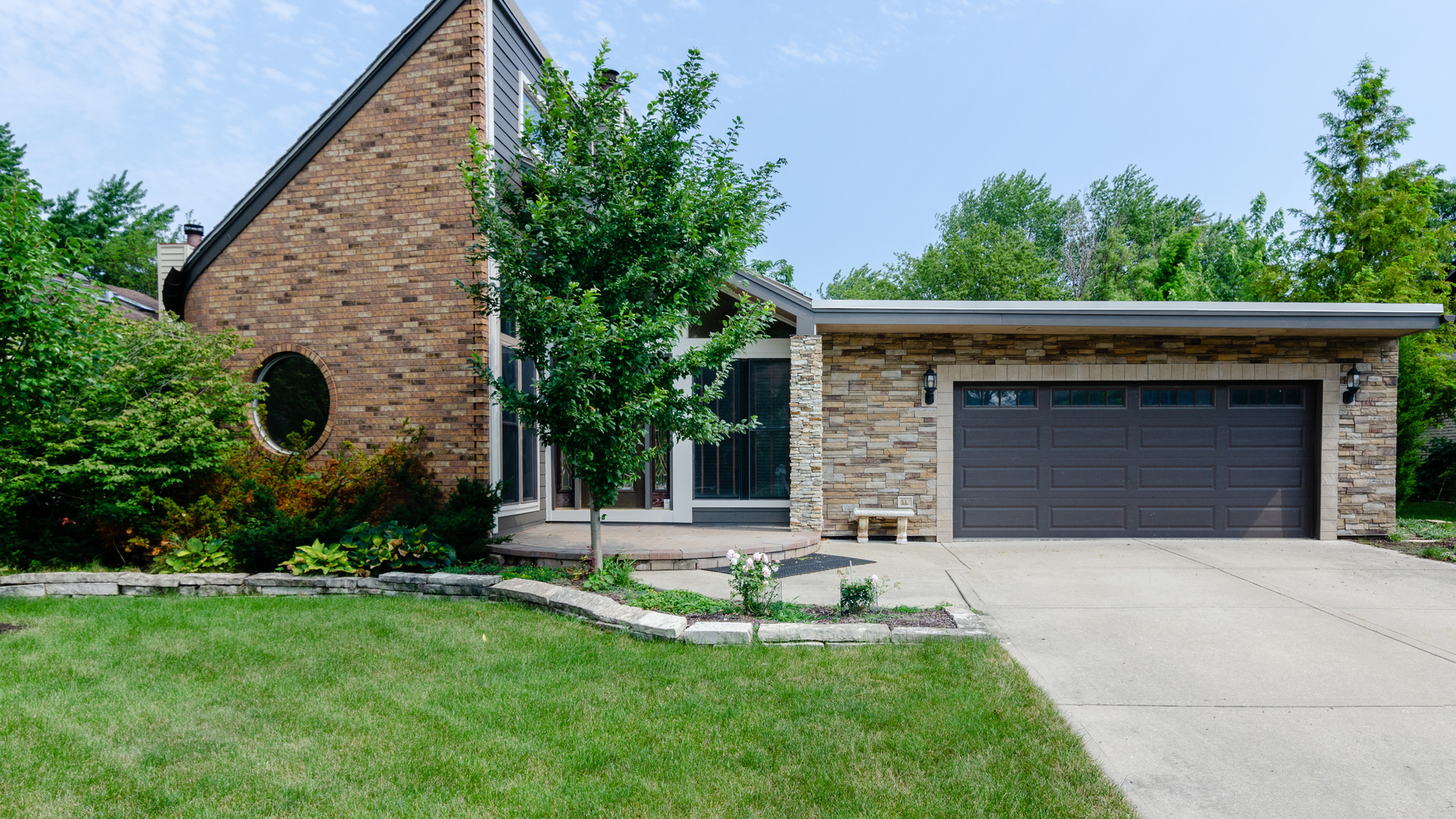 Property Photo: 908 Claremont Drive IL 60516