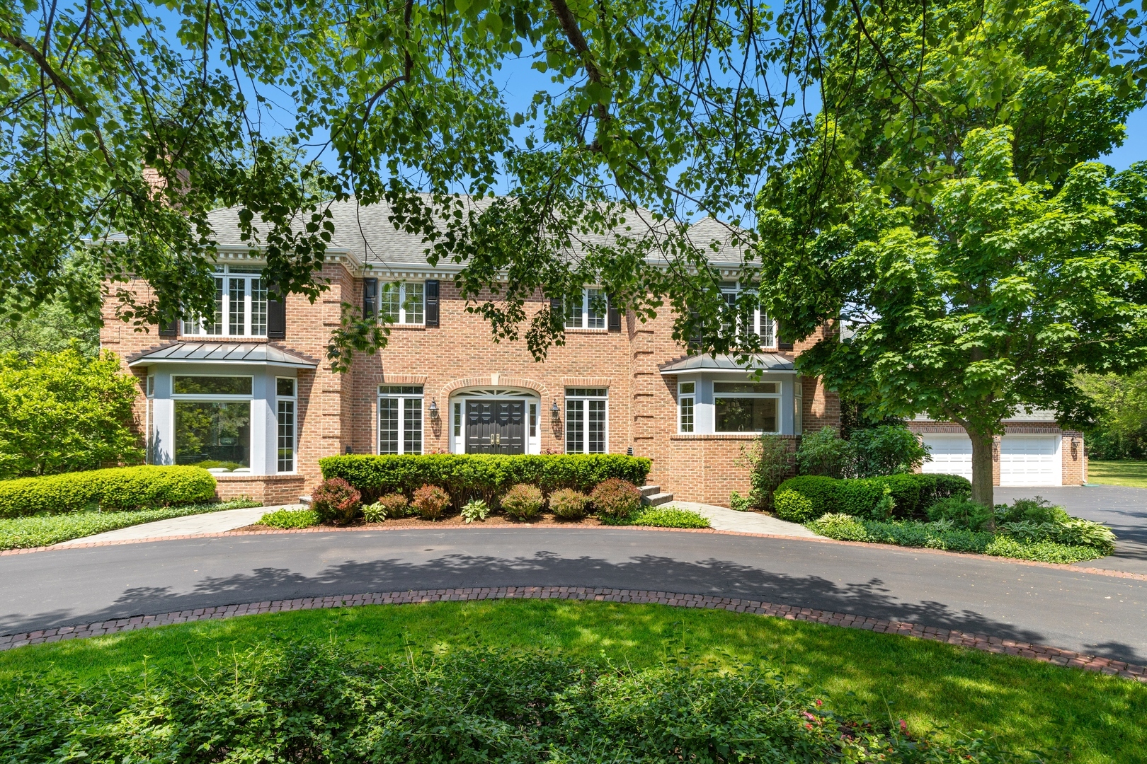 Property Photo: 88 E Westleigh Road IL 60045