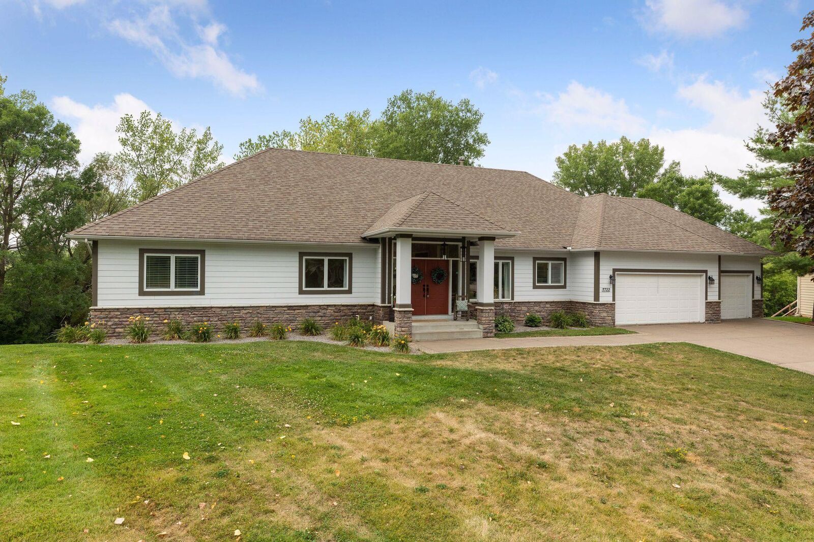 Property Photo:  7722 Somerset Road  MN 55125 