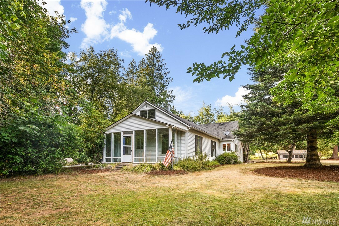 Property Photo:  5098 Reese Hill Rd  WA 98295 