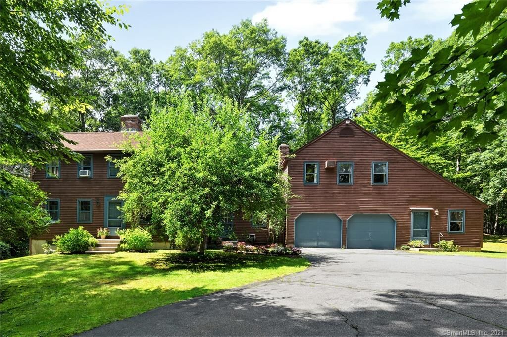 Property Photo: 12 Bittersweet Lane CT 06442