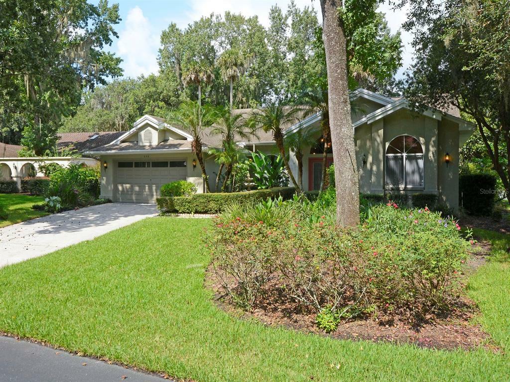 Property Photo:  203 Waterwood Drive  FL 34797 