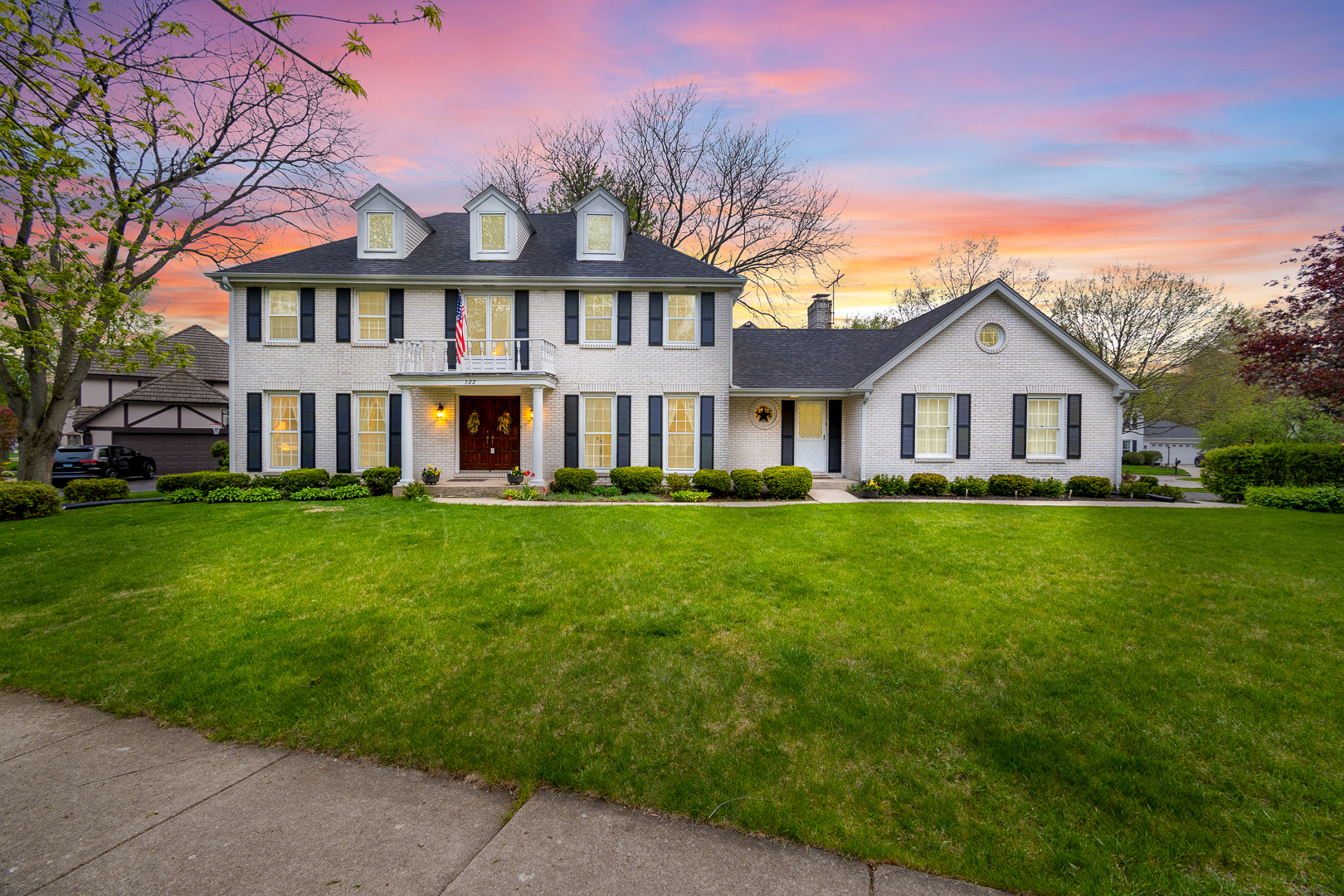 Property Photo: 2S522 White Birch Lane IL 60189