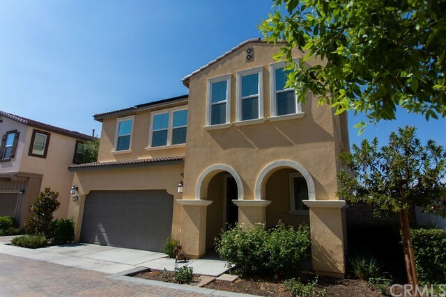 Property Photo:  30374 Village Knoll Drive  CA 92584 