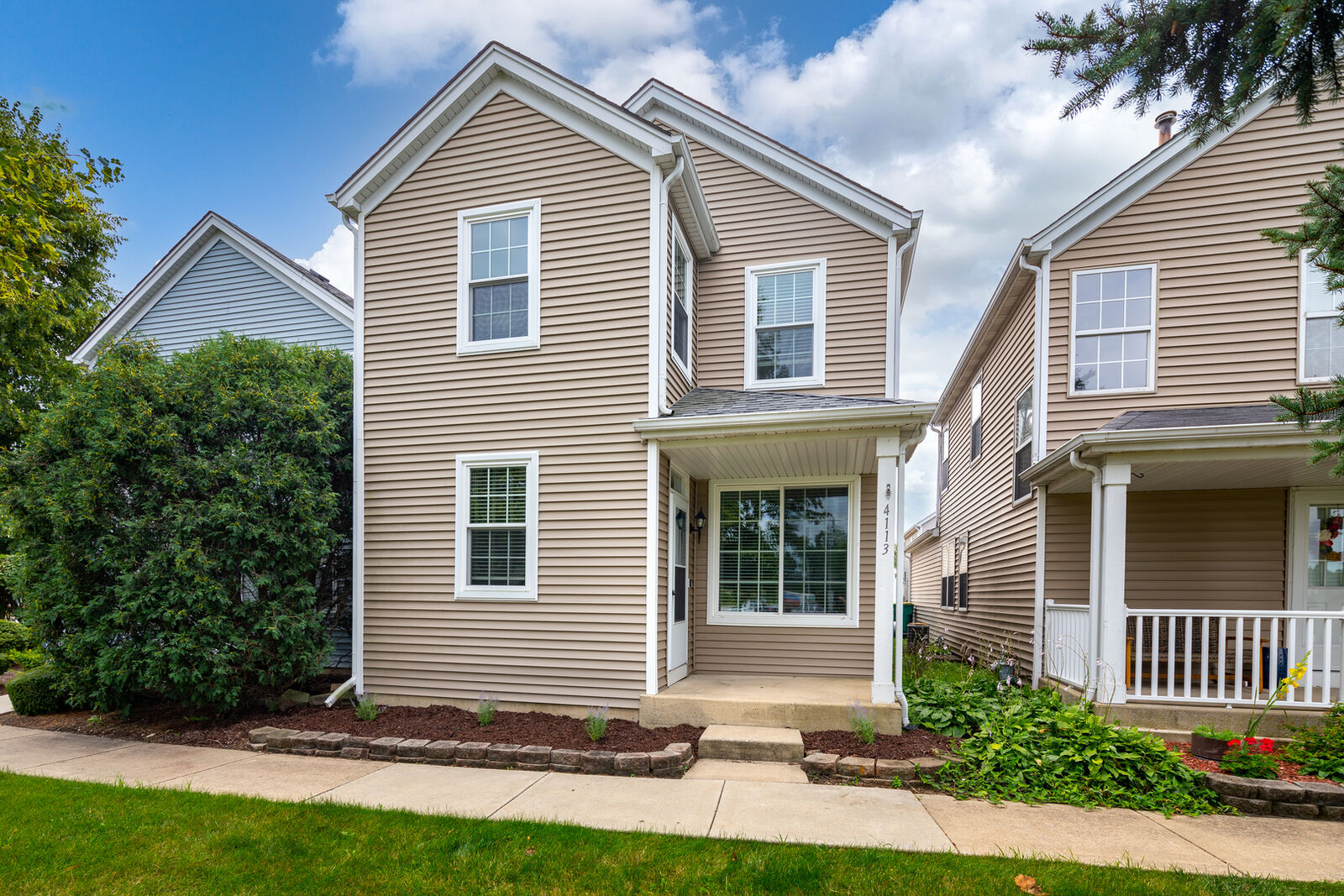 Property Photo: 4113 Rivertowne Drive IL 60586