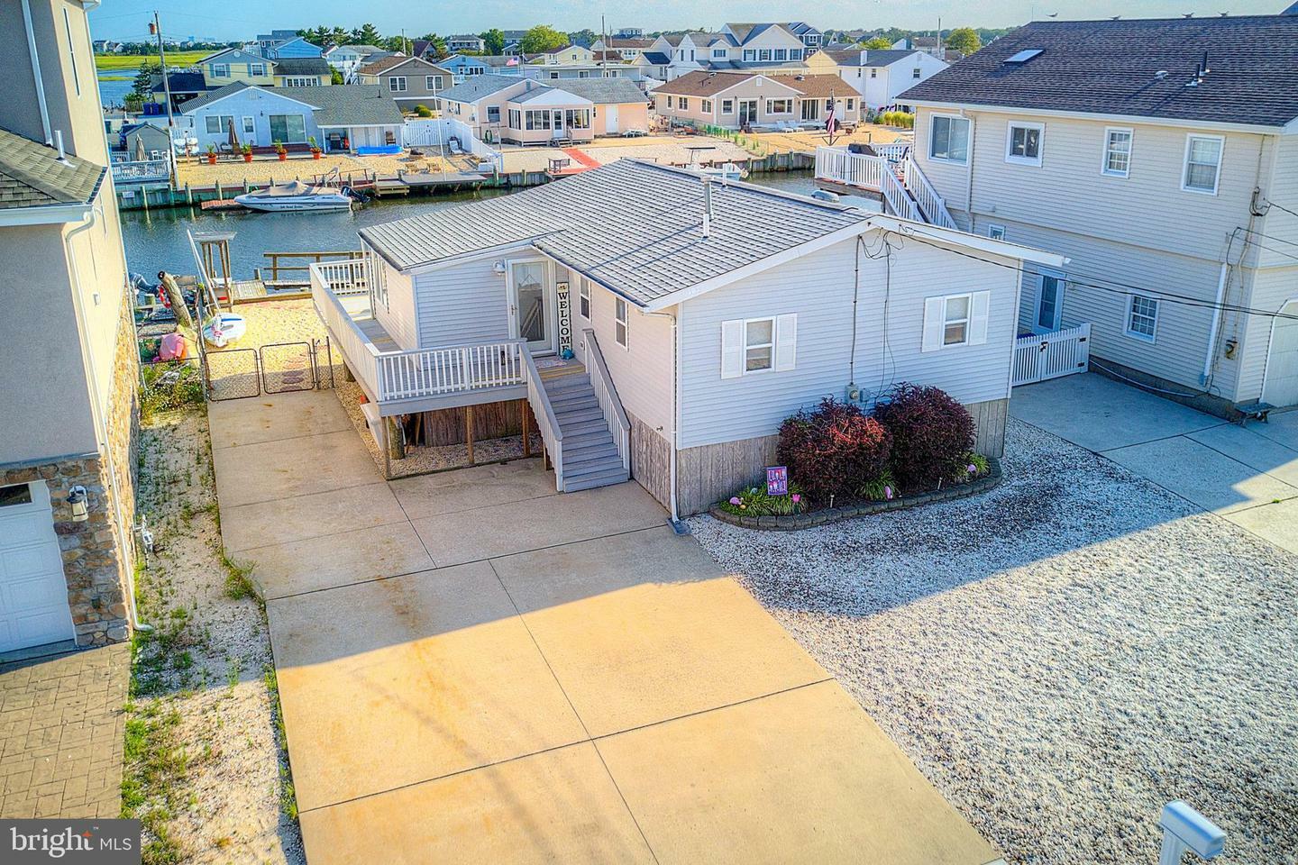 Property Photo: 136 E Hudson Drive NJ 08087