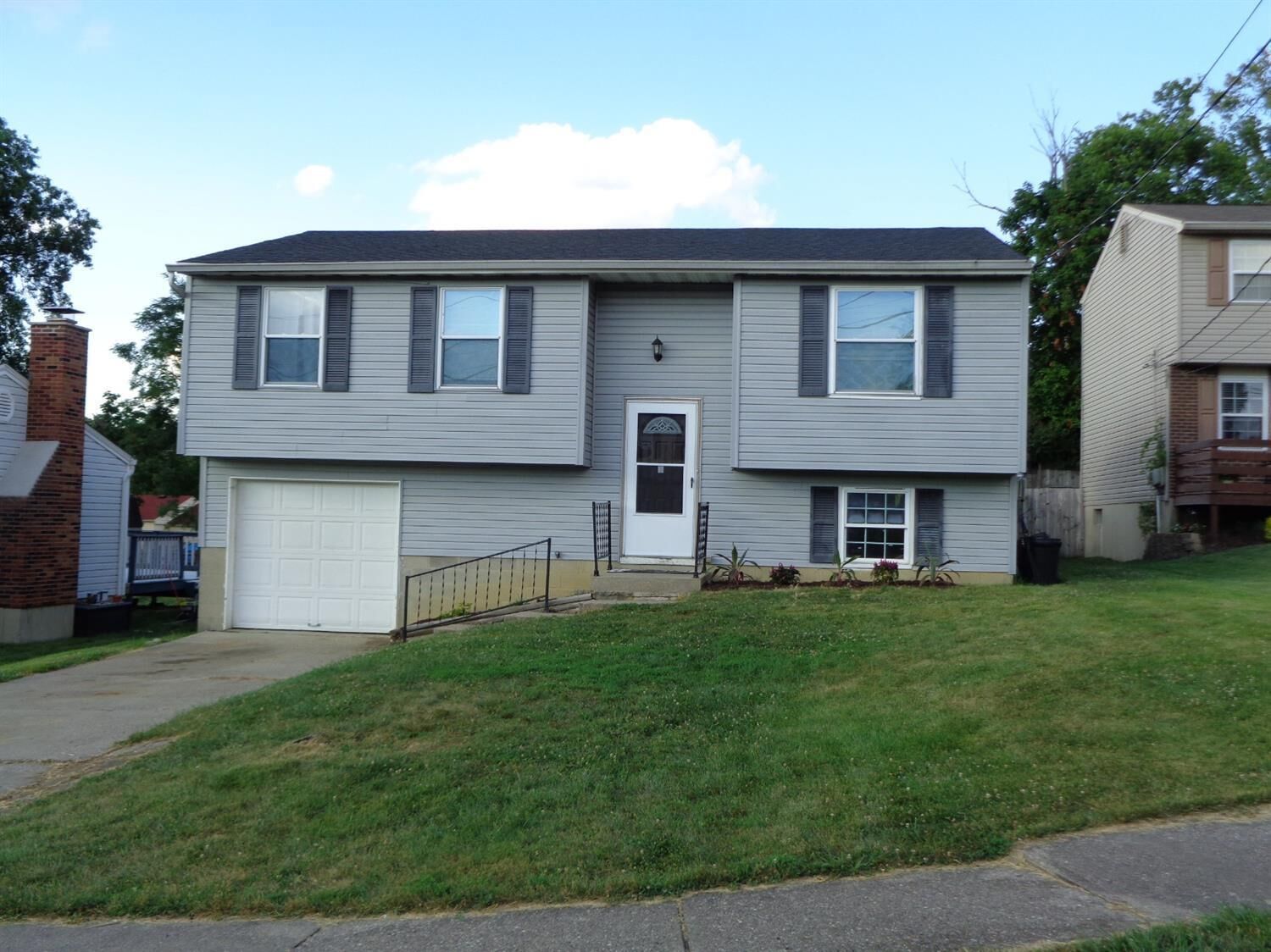 Property Photo: 5394 Casual Ct OH 45238