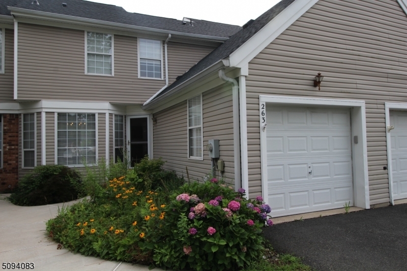 Property Photo: 263 Laurel Ct NJ 08889