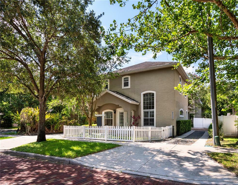 Property Photo: 468 Holt Avenue FL 32789