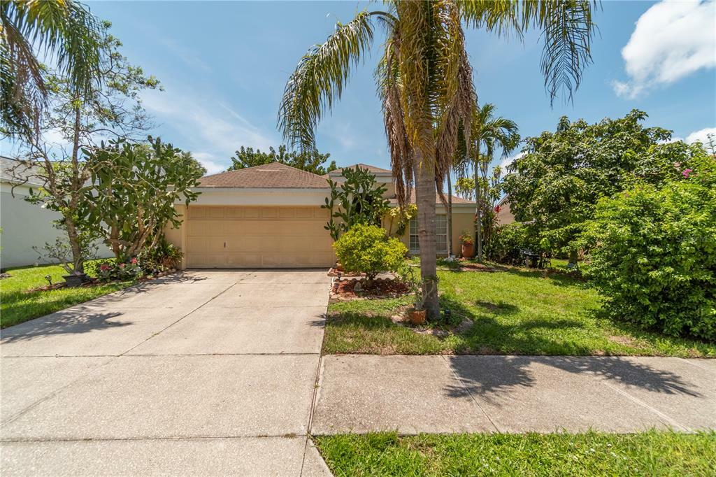 Property Photo:  422 Mayfair Drive  FL 34293 