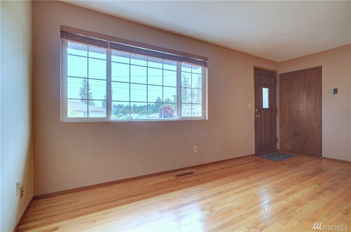 Property Photo: 33853 42nd Ave S WA 98001