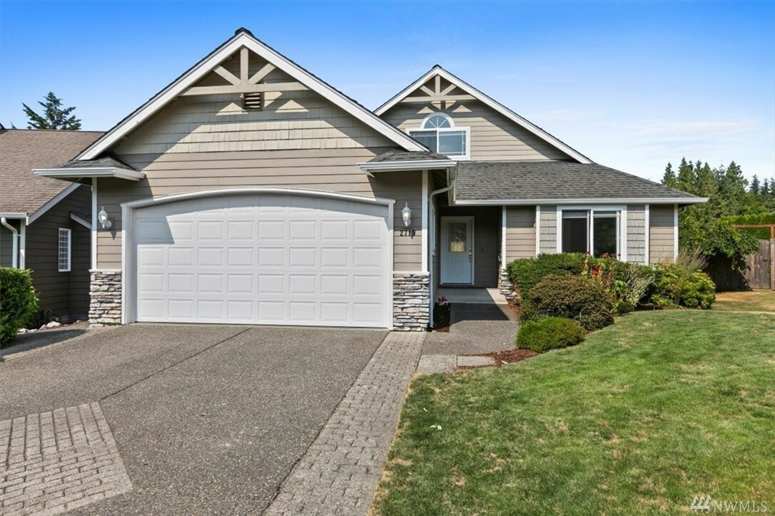 Property Photo:  2715 Clearwater Ct  WA 98229 