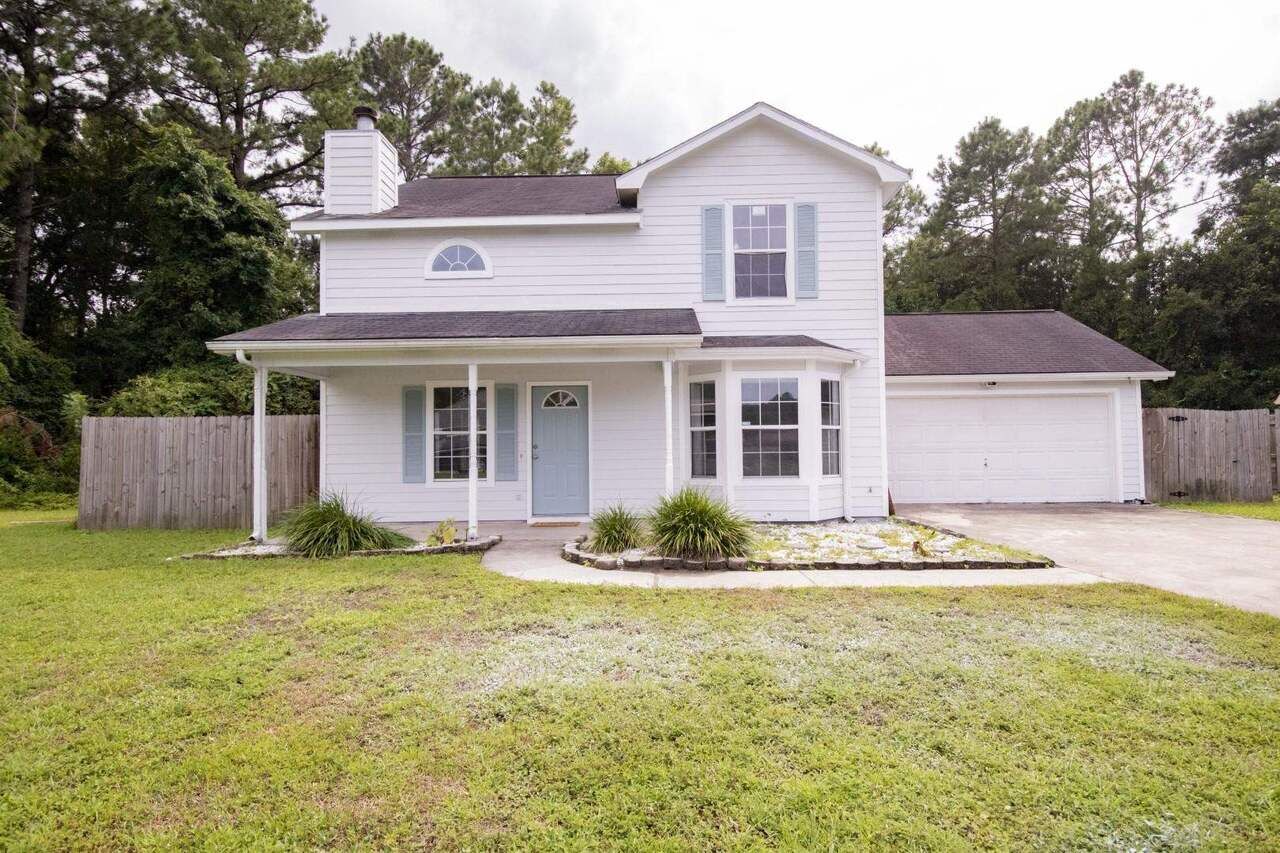 Property Photo:  1394 E Lakes Boulevard  GA 31548 