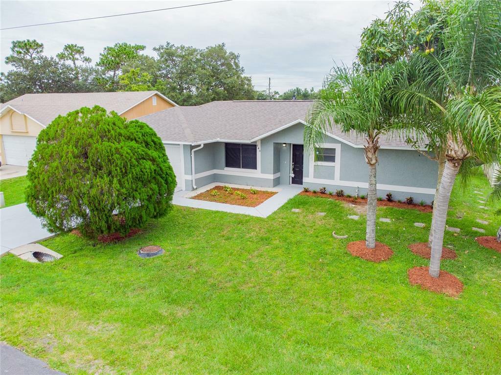 Property Photo:  143 Briarcliff Drive  FL 34758 