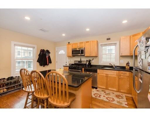 Property Photo: 16 Plainfield St 16 MA 02130