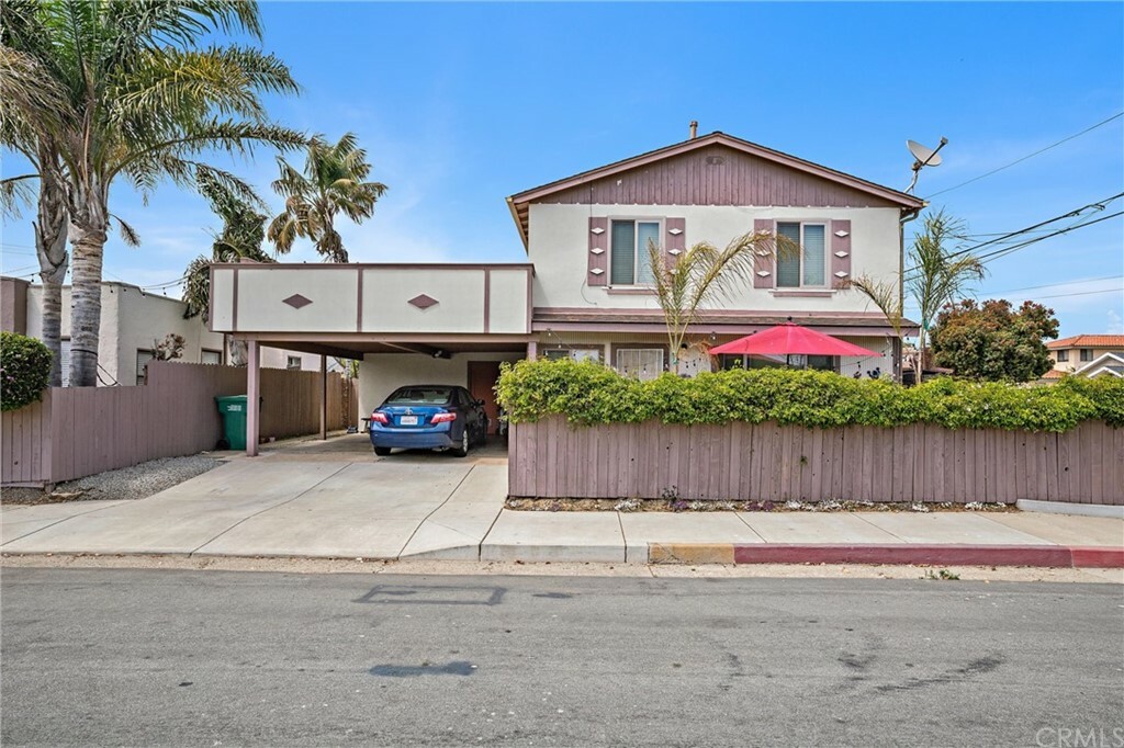 Property Photo:  391 Dunes Street A  CA 93442 