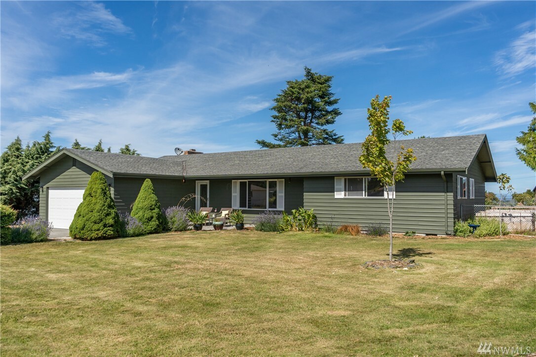 Property Photo:  31 S Olympic View Ave  WA 98382 