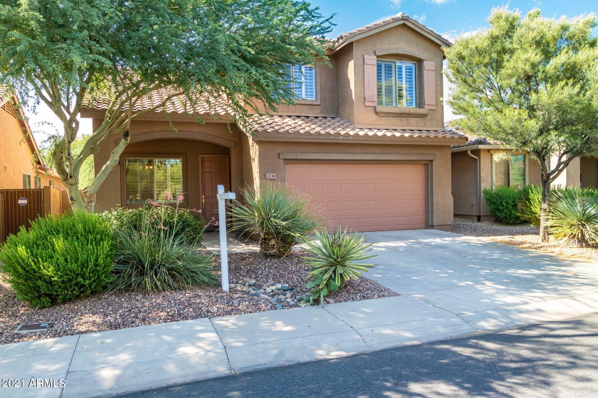 Property Photo:  1736 W Hemingway Lane  AZ 85086 