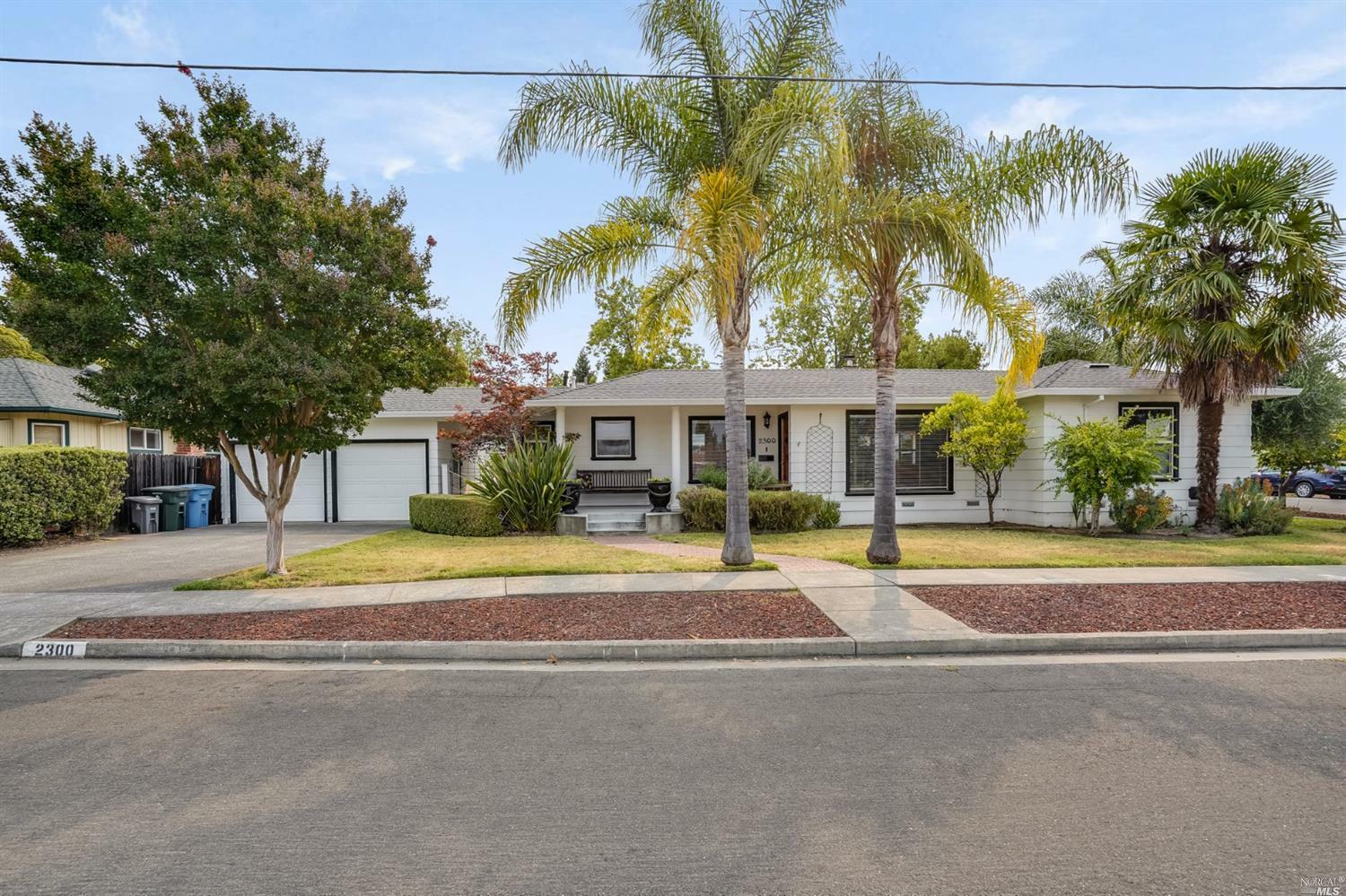 Property Photo:  2300 Slater Street  CA 95404 