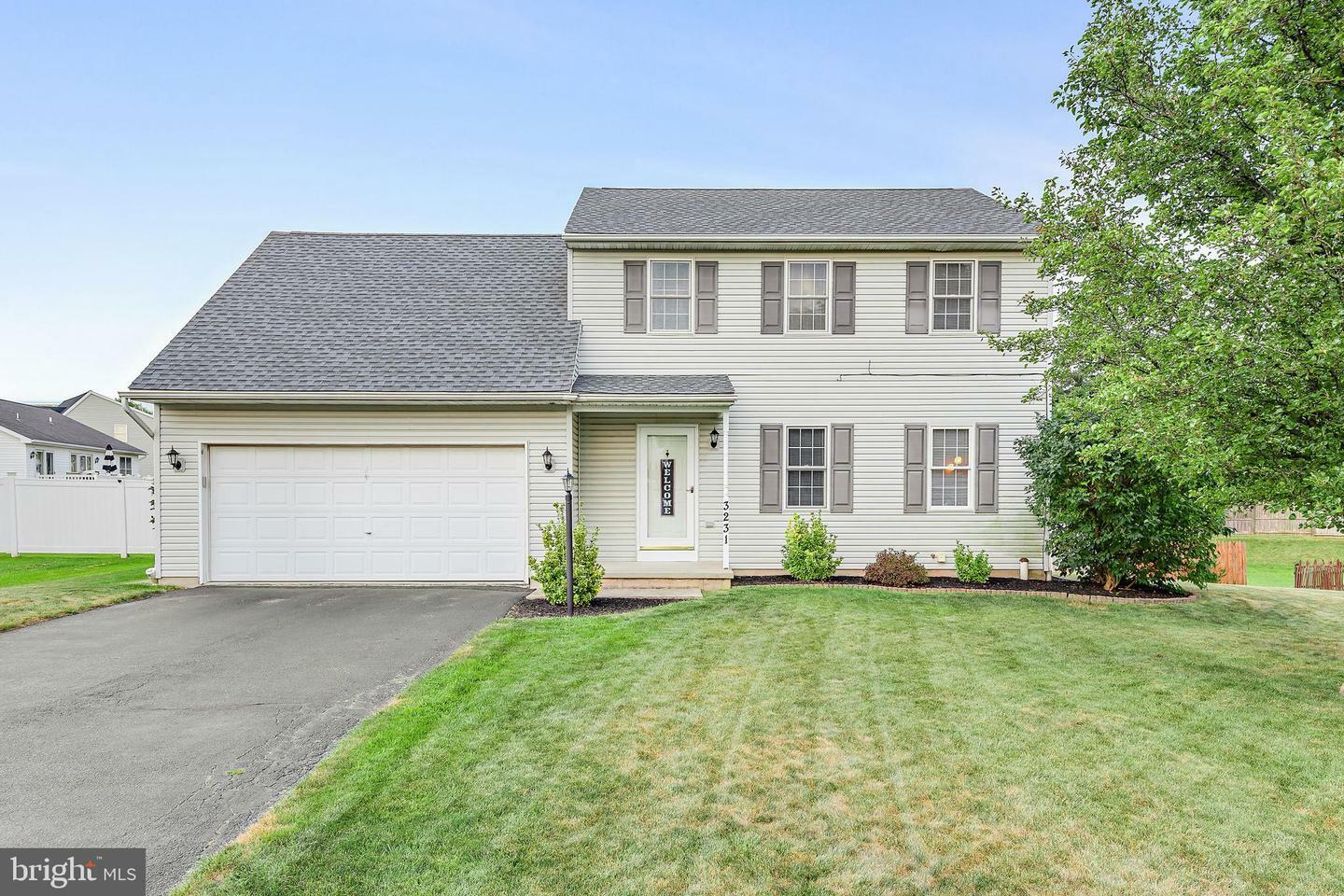 Property Photo:  3231 Grey Fox Circle  PA 17315 