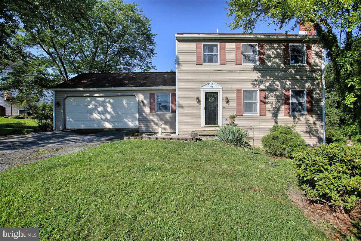 Property Photo:  104 Finch Drive  PA 17110 