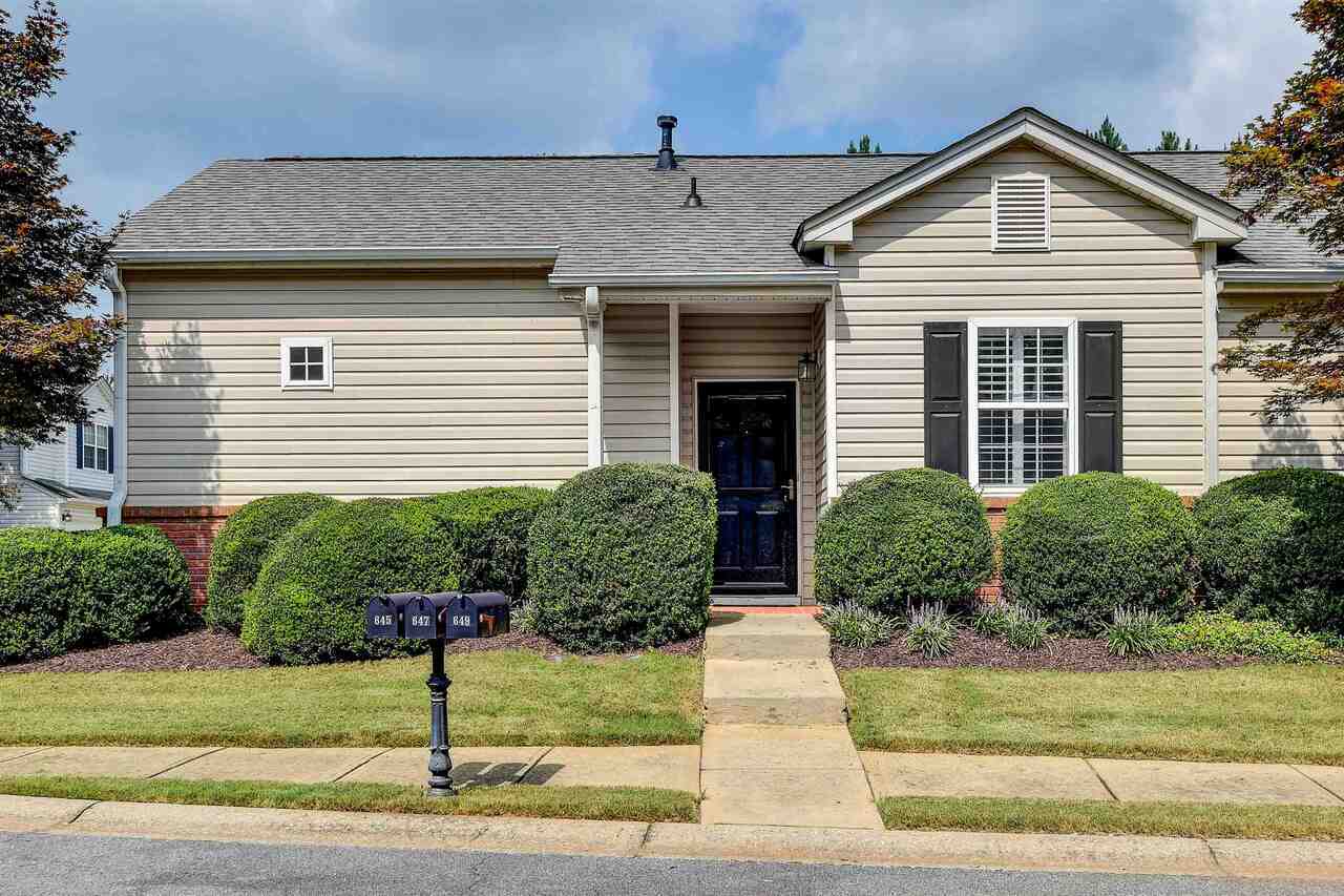 Property Photo:  645 W Oaks Drive  GA 30188 