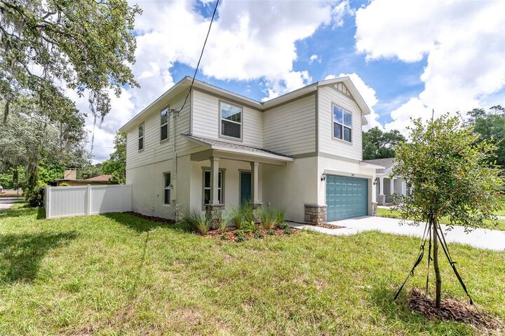 Property Photo: 3105 E Cayuga Street FL 33610