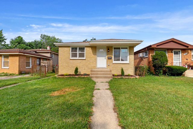 Property Photo:  15922 Gauger Avenue  IL 60426 