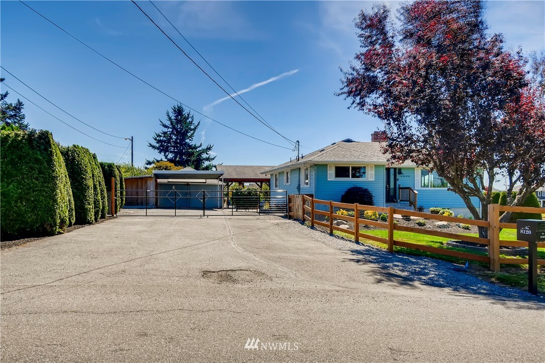 Property Photo: 8120 8th Street SE WA 98258