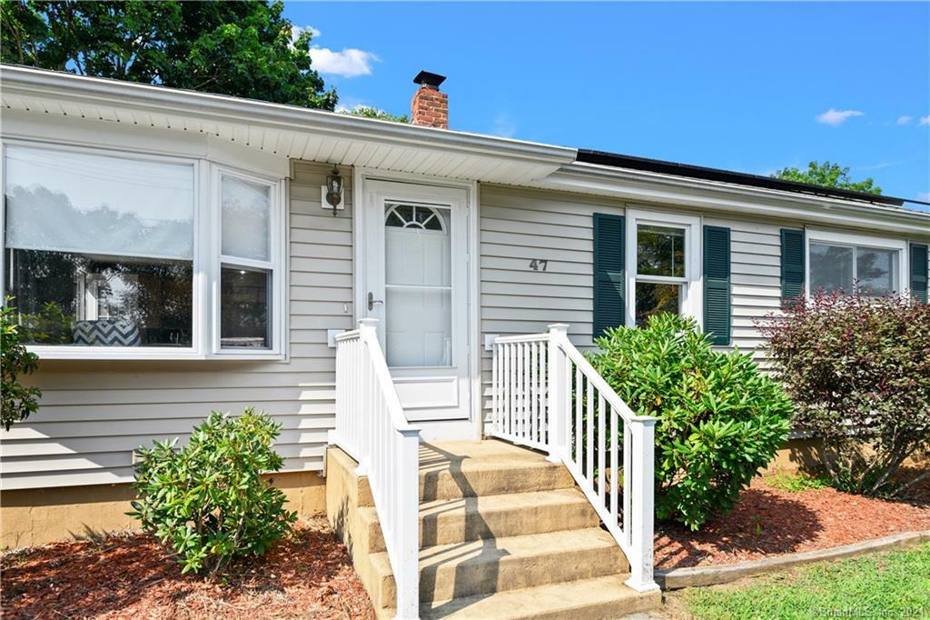 Property Photo: 47 Breezy Knolls CT 06355