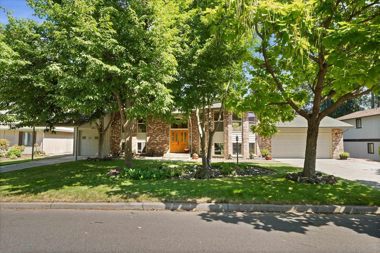 Property Photo: 5118 N Northwood Dr WA 99212
