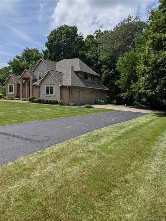 Property Photo:  6435 Winding Tree Drive  OH 45344 
