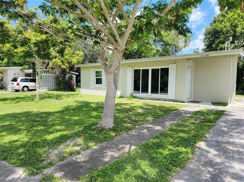 Property Photo: 21154 Ionia Avenue FL 33952