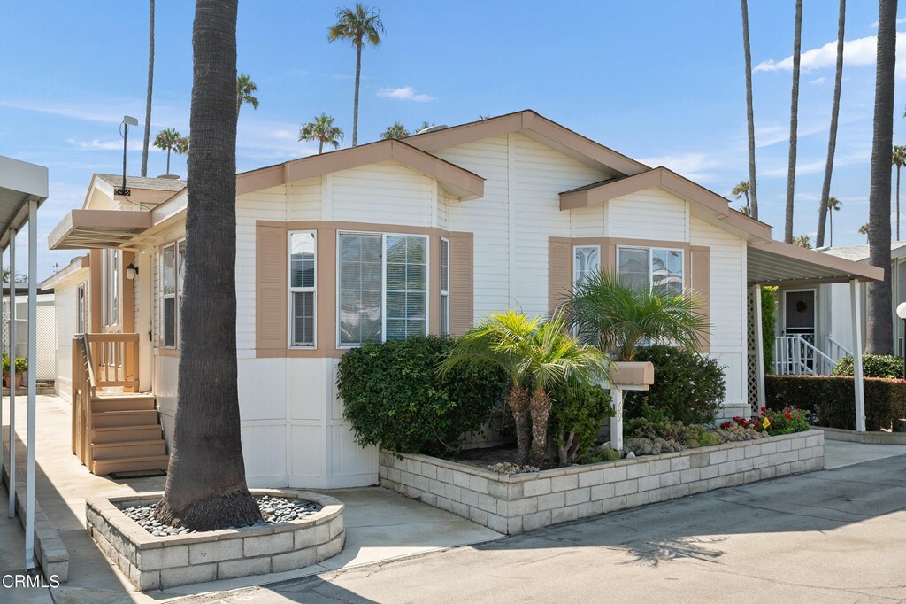 Property Photo:  1215 Anchors Way Drive 69  CA 93001 