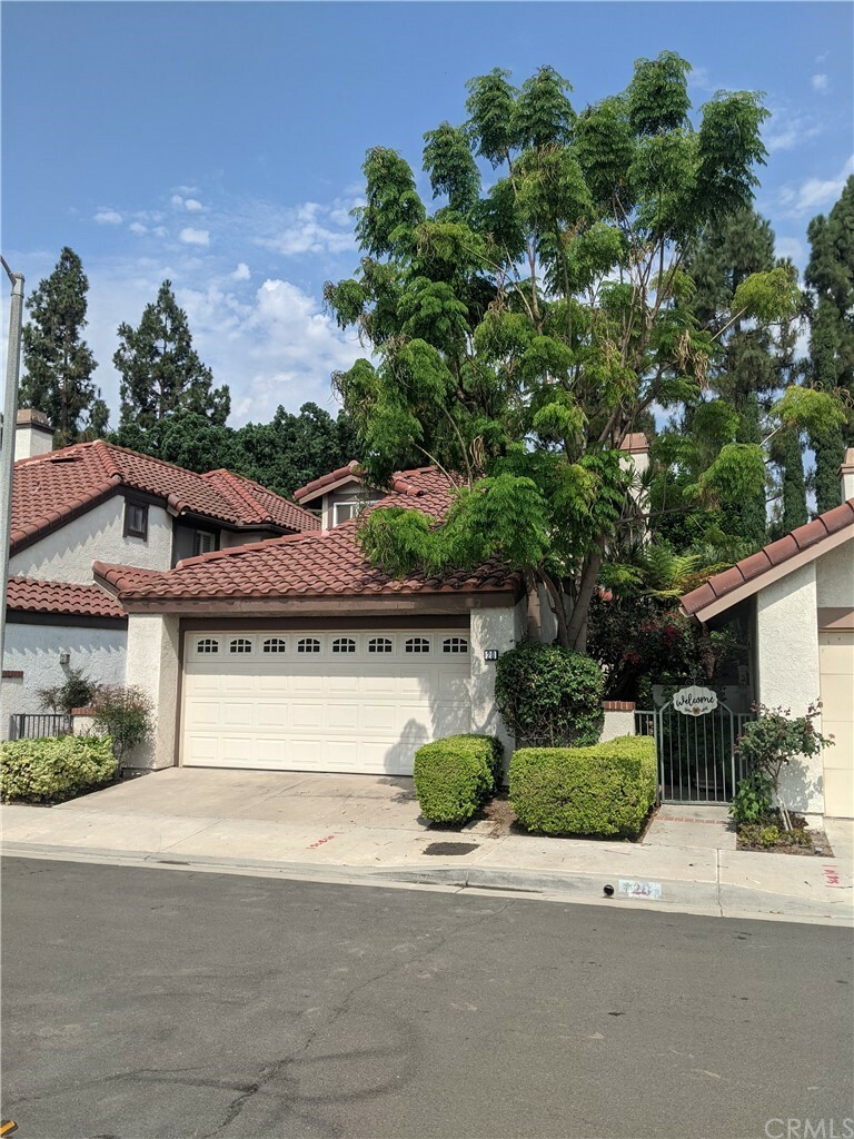 Property Photo:  20 Avellino  CA 92620 