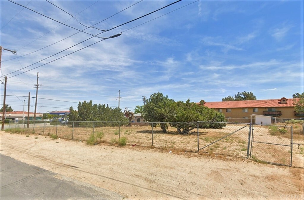 Property Photo:  0 Vac/Cor Avenue L Pav /42nd Stw  CA 93536 