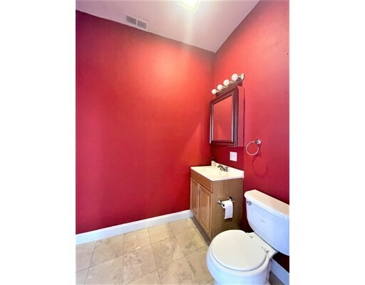 Property Photo: 61 Exchange Street 11 MA 02148