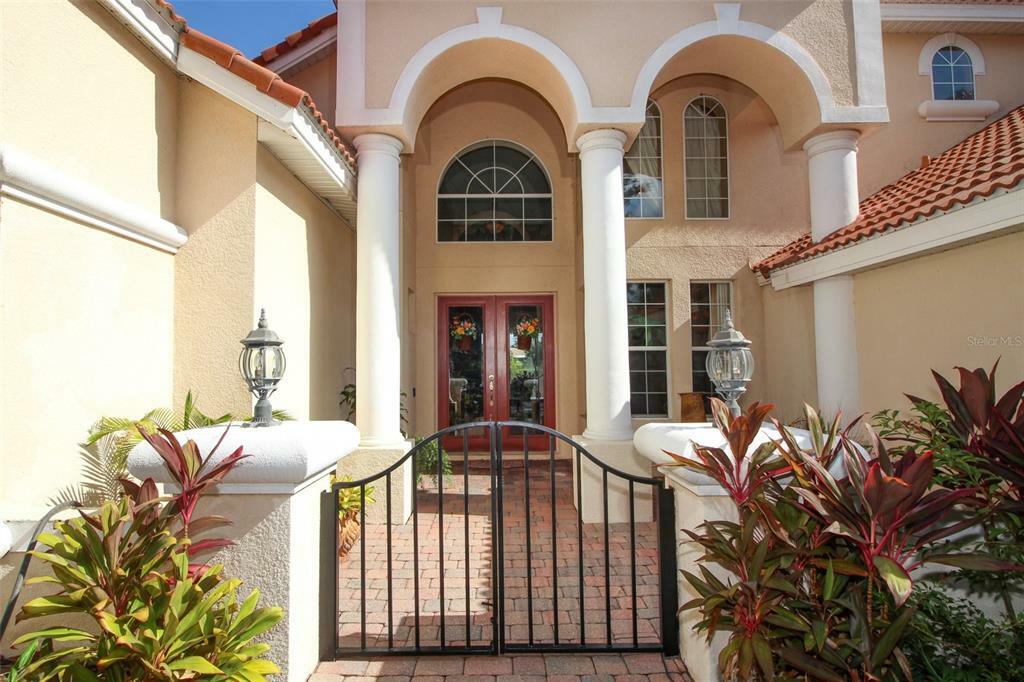 Property Photo:  1353 Glenheather Drive  FL 34786 