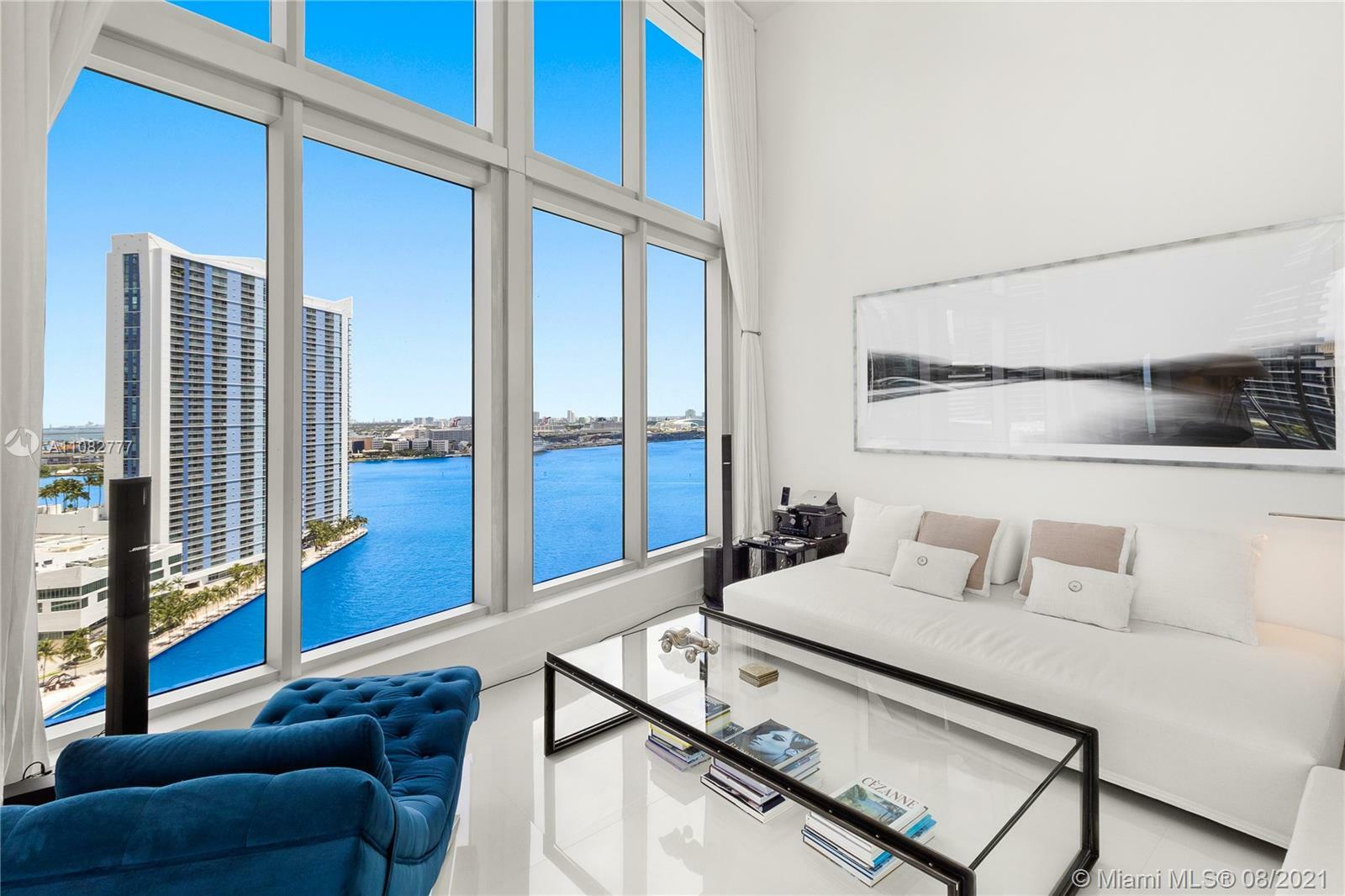 Property Photo:  465 Brickell Ave 2202  FL 33131 