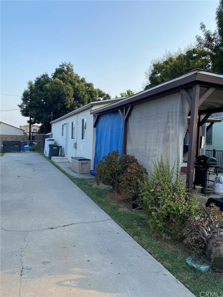 Property Photo:  11714 208th Street  CA 90715 