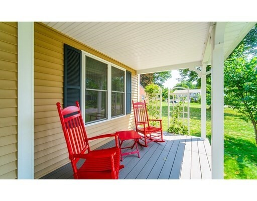 Property Photo: 7 Elizabeth St MA 01028