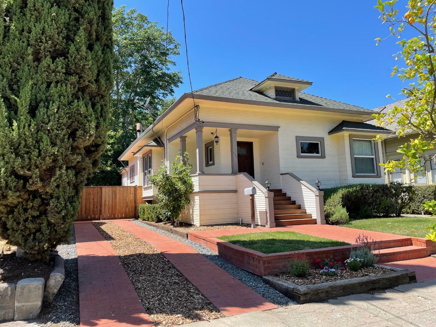 Property Photo:  625 South 5th Street  CA 95112 