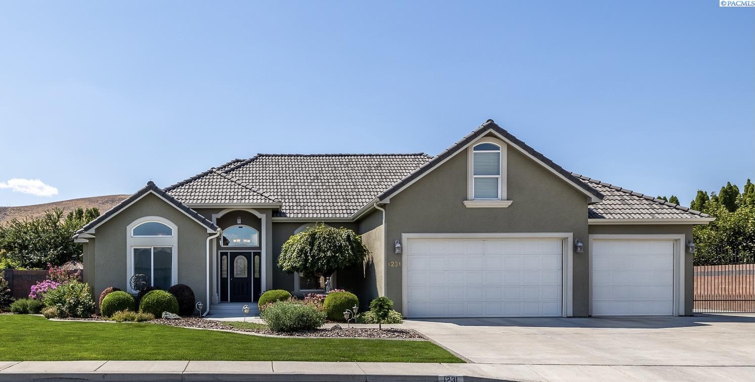 Property Photo: 1231 Cameo Dr. WA 99352