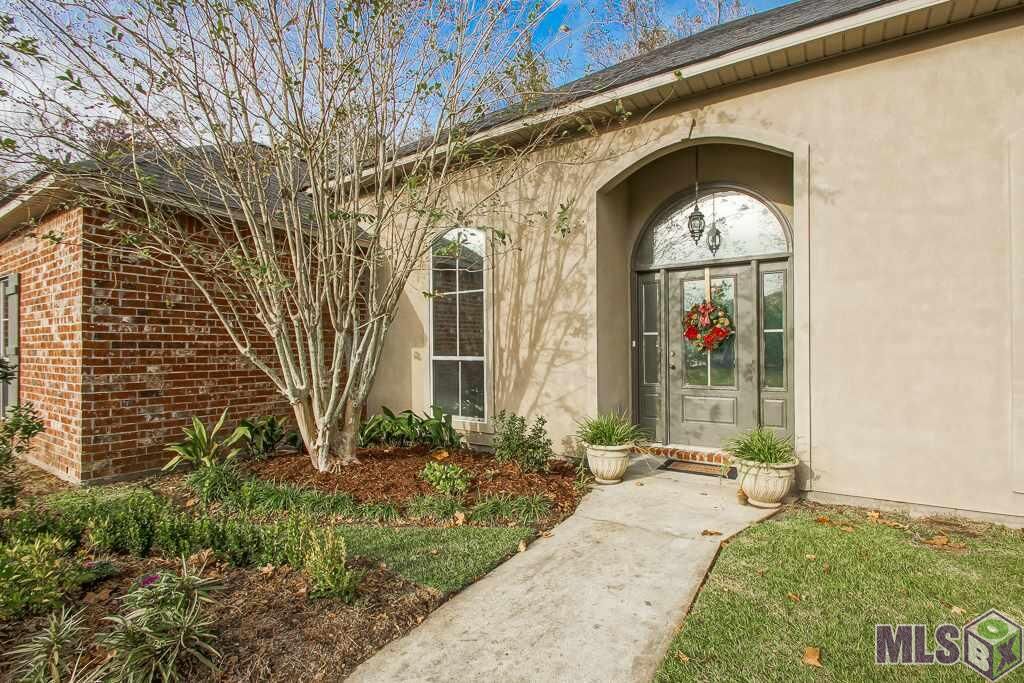 Property Photo:  36448 The Bluffs Ave  LA 70769 
