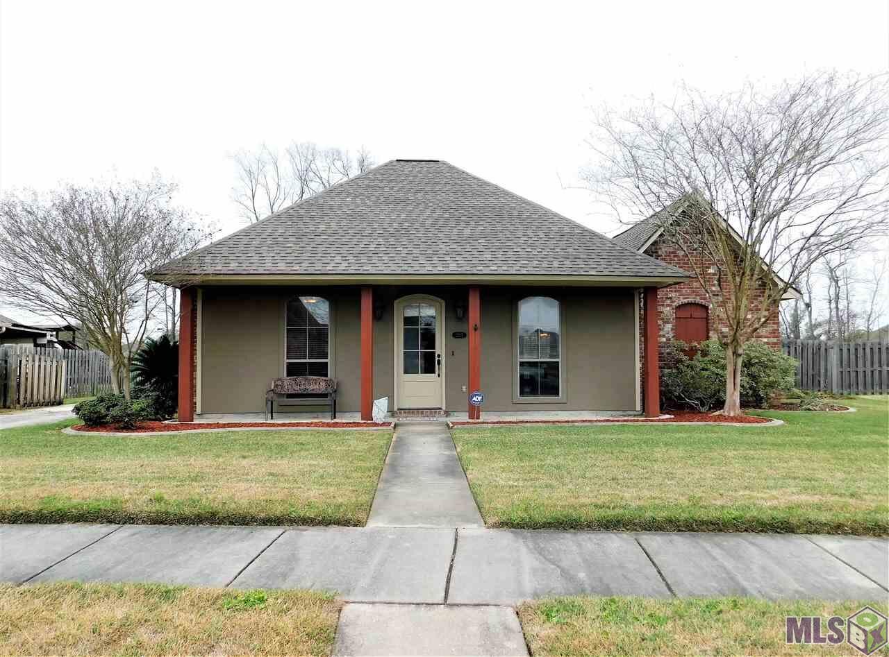 Property Photo: 2525 Woodbend Dr LA 70791
