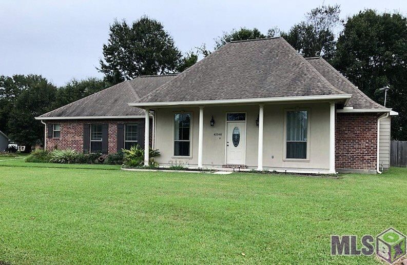 Property Photo:  42046 Conifer Dr  LA 70737 